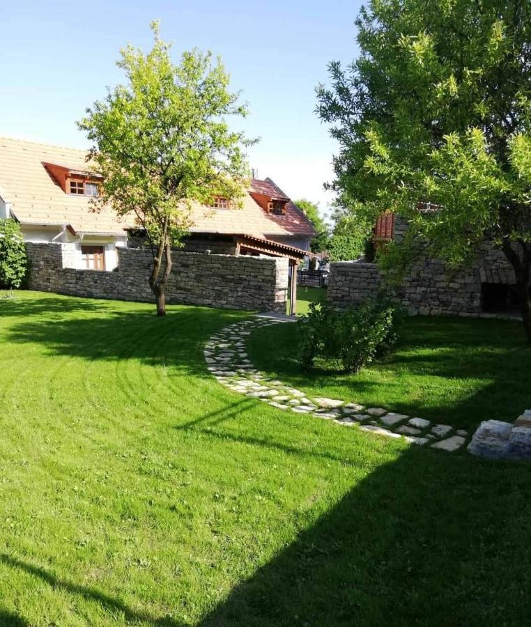 Aracsi Vendeghaz Hotel Balatonfüred Exterior foto