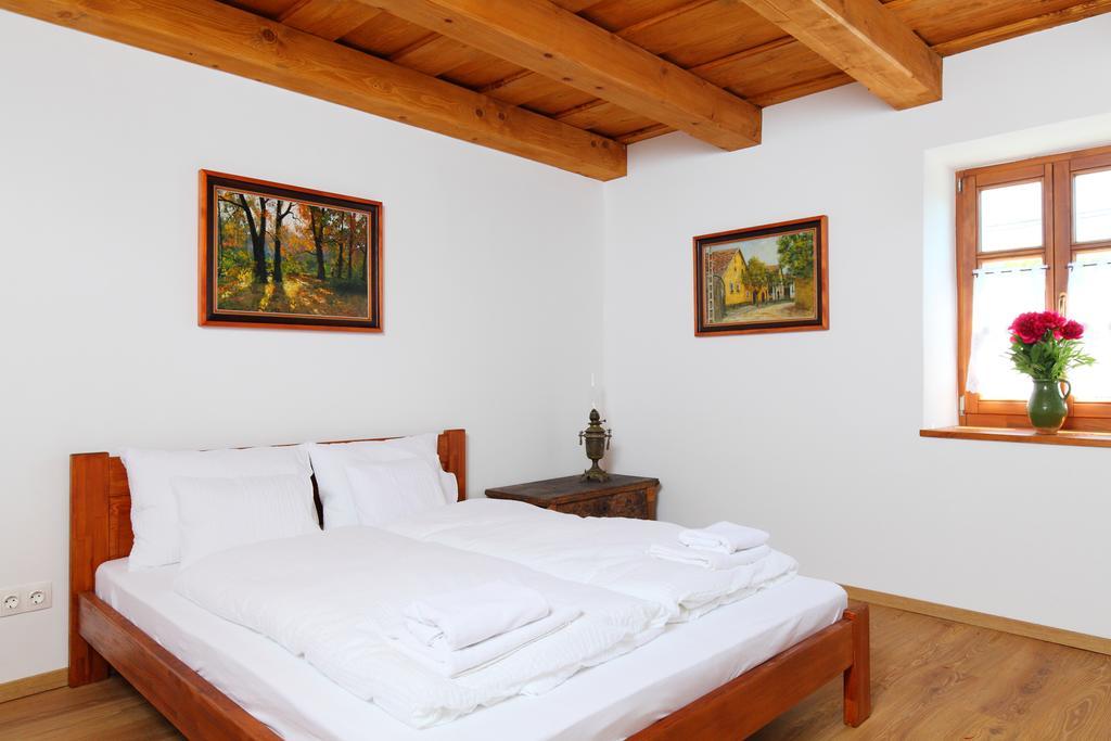 Aracsi Vendeghaz Hotel Balatonfüred Exterior foto